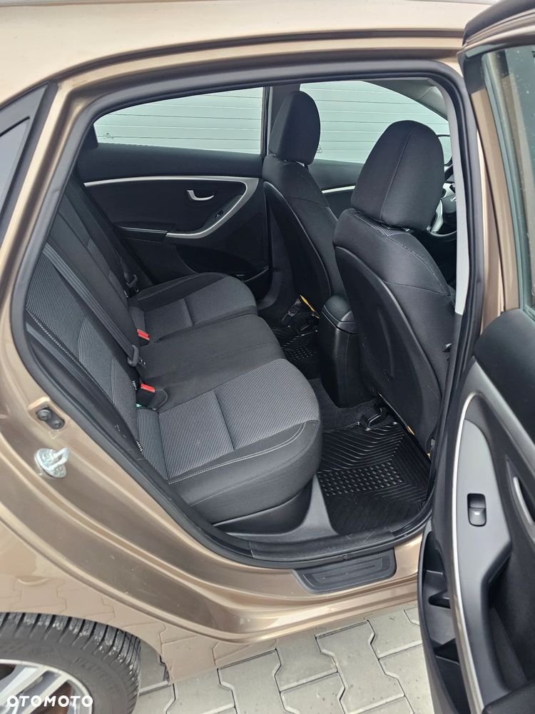 Hyundai i30 1.4 CRDi Trend - 26