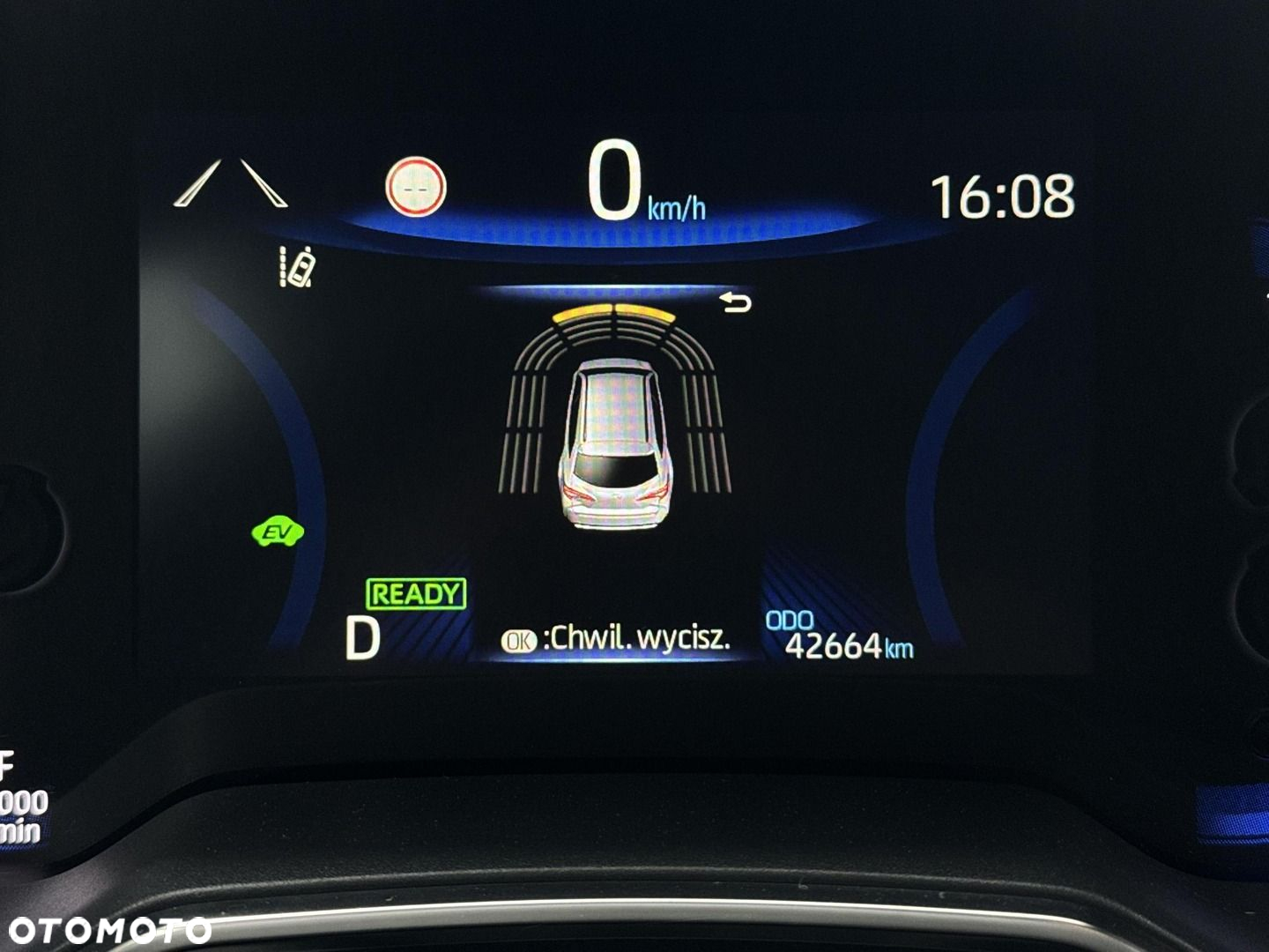 Toyota Corolla 1.8 Hybrid Comfort - 24