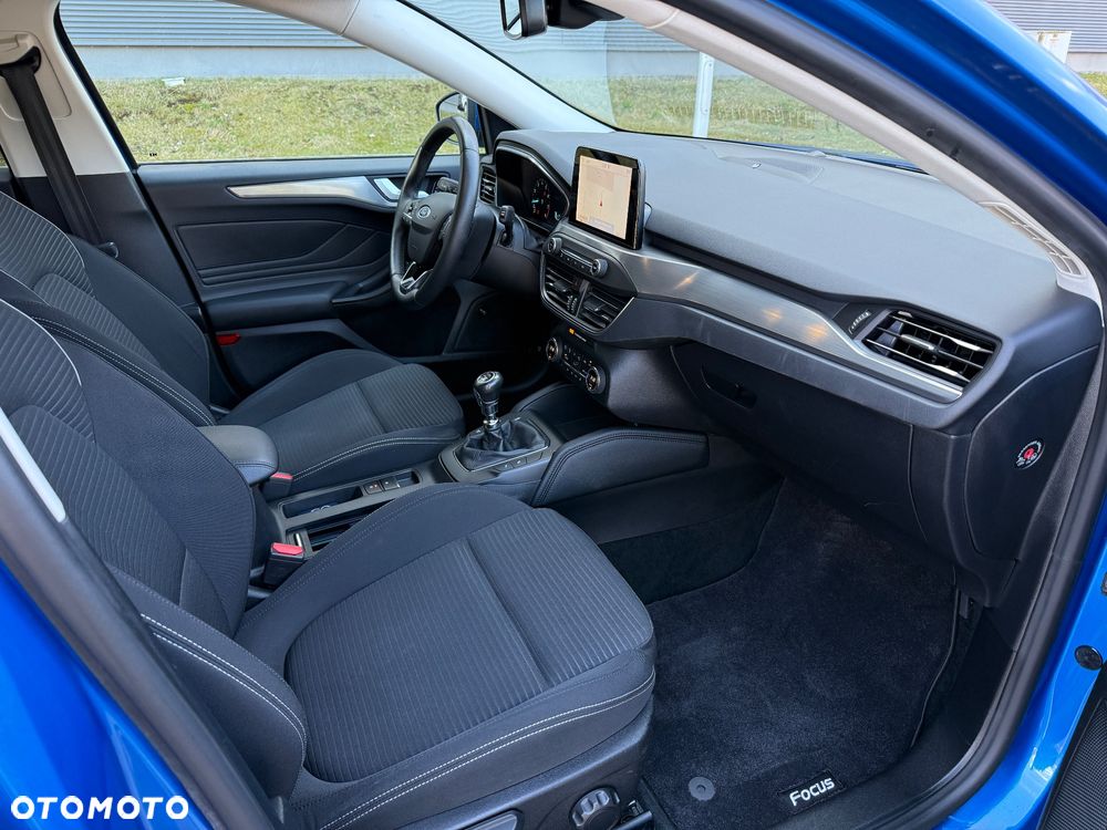 Ford Focus SW 1.0 EcoBoost S&S TITANIUM X - 11