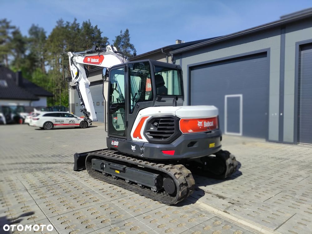 Bobcat E88 - 11