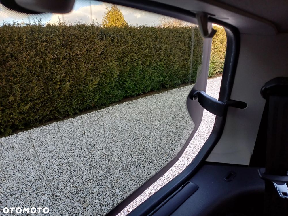Ford Galaxy 2.0 TDCi Platinium X (Titanium) - 29