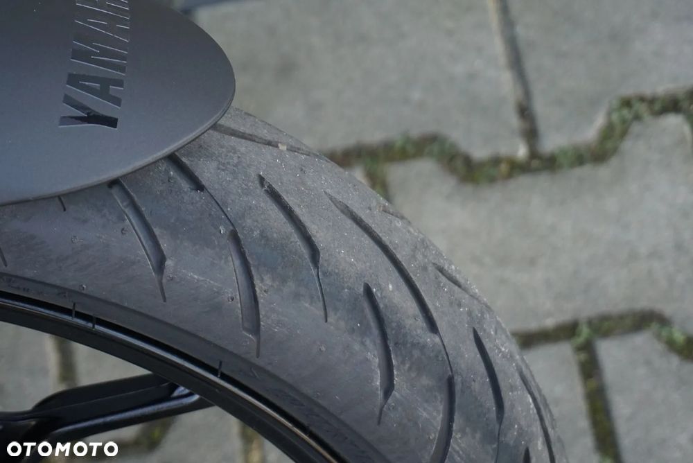 Yamaha MT - 8