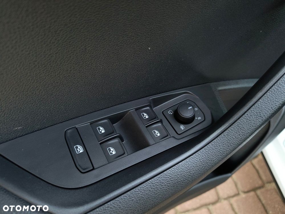 Skoda Karoq 1.5 TSI ACT Sportline DSG - 17