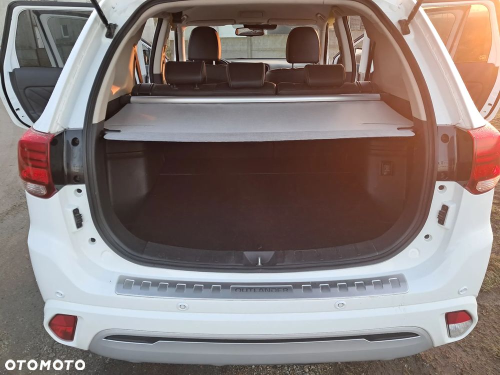 Mitsubishi Outlander 2.4 4WD Spirit - 9