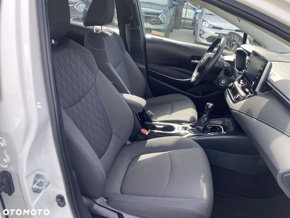 Toyota Corolla - 15