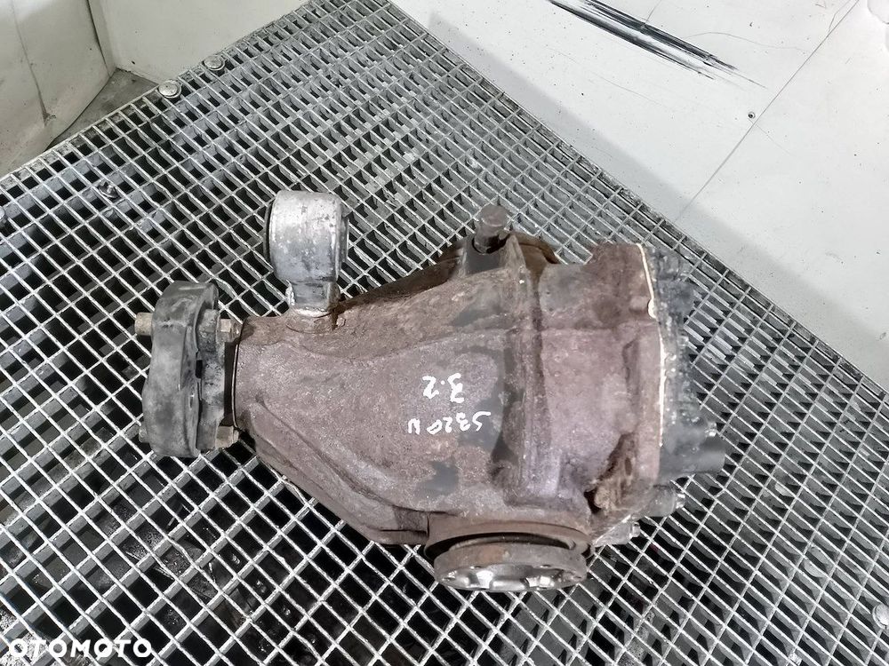 DYFERENCJAŁ TYŁ MERCEDES-BENZ W220 2203510508C - 2