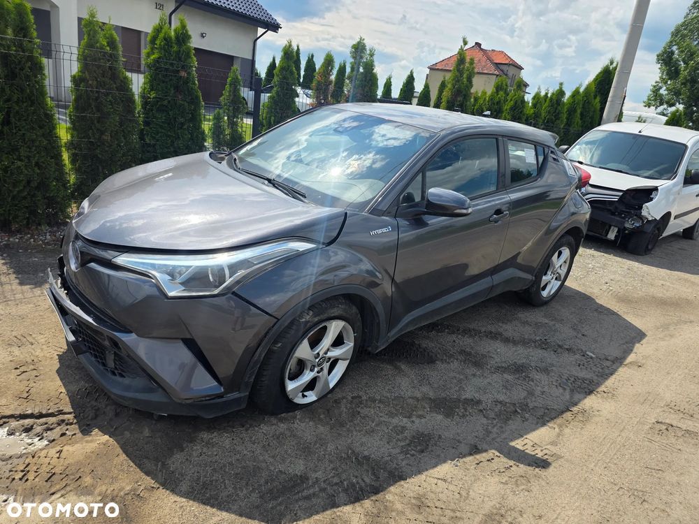 Toyota C-HR Lounge - 1