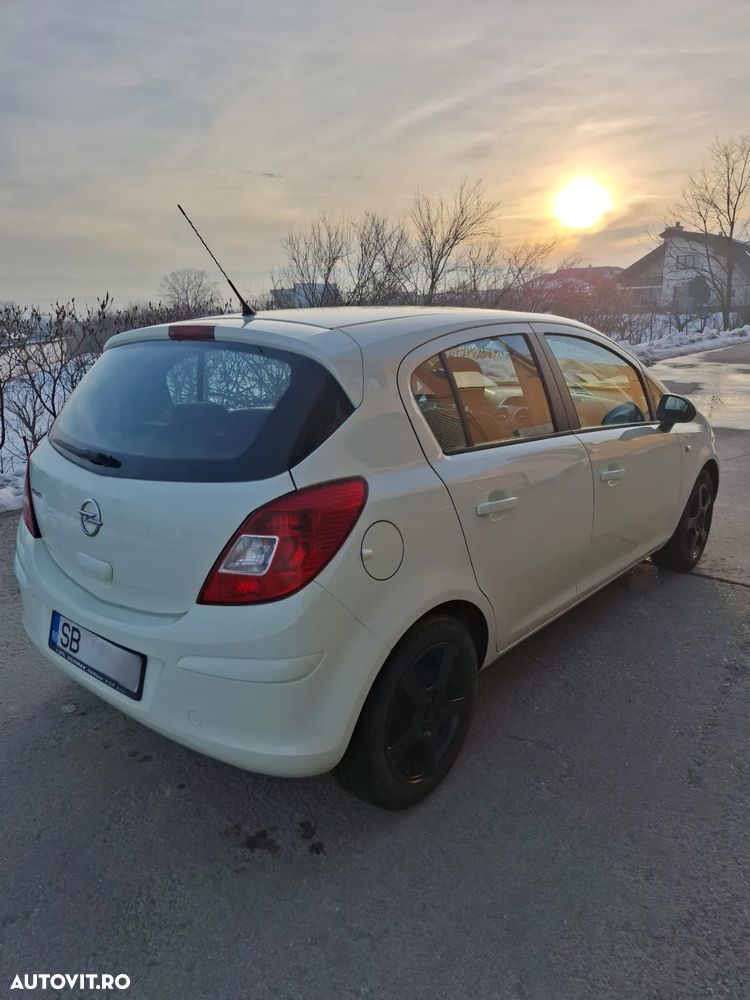 Opel Corsa 1.4 Enjoy - 6