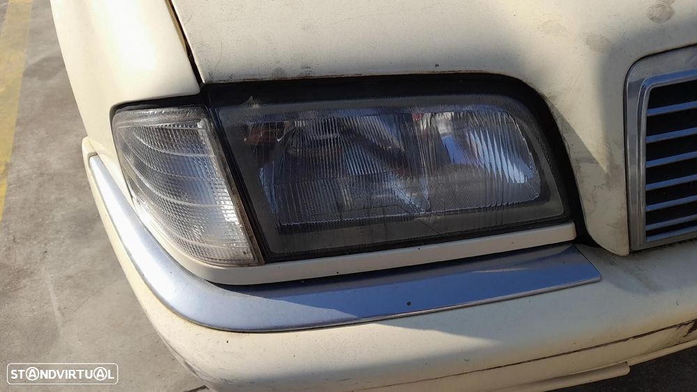 Ótica / farol direita MERCEDES-BENZ Classe C (W202) - 1
