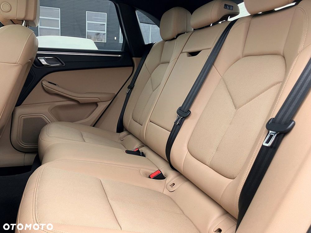 Porsche Macan - 20