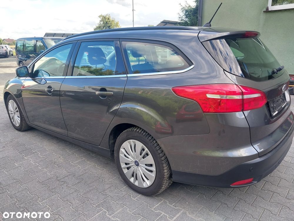 Ford Focus - 4