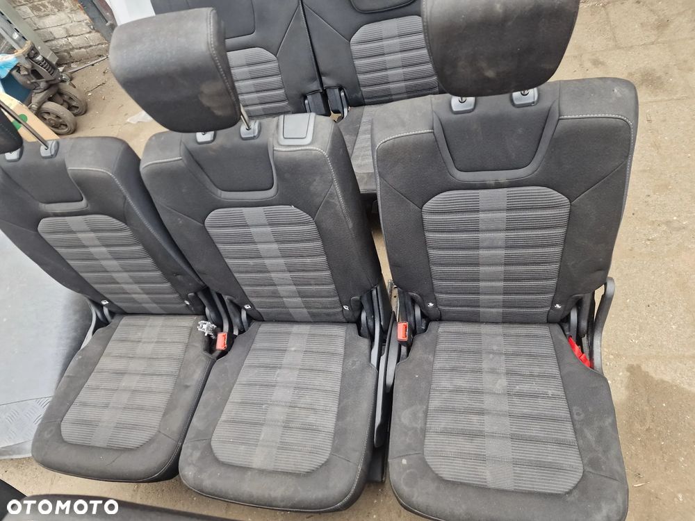 Komplet foteli  ford  Galaxy  mk4  7 osób - 3