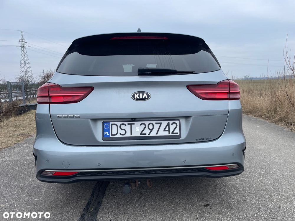 Kia Ceed 1.6 CRDi 136 DCT ISG Spirit - 12