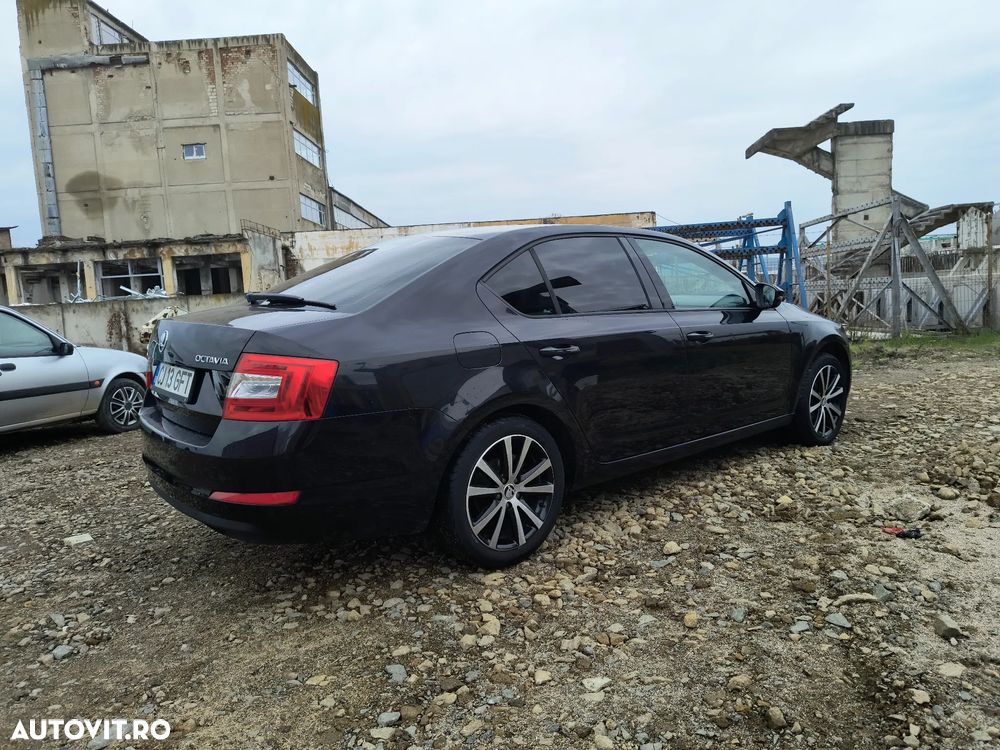 Skoda Octavia 1.6 TDI Greenline - 2