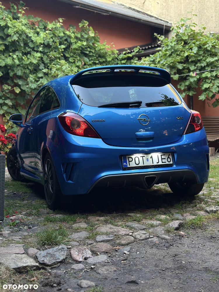 Opel Corsa 1.6T OPC - 3