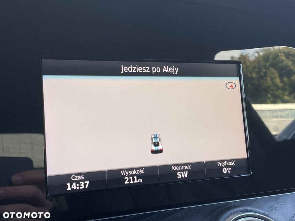 Mercedes-Benz Klasa E 220 d Business Edition 9G-TRONIC - 29