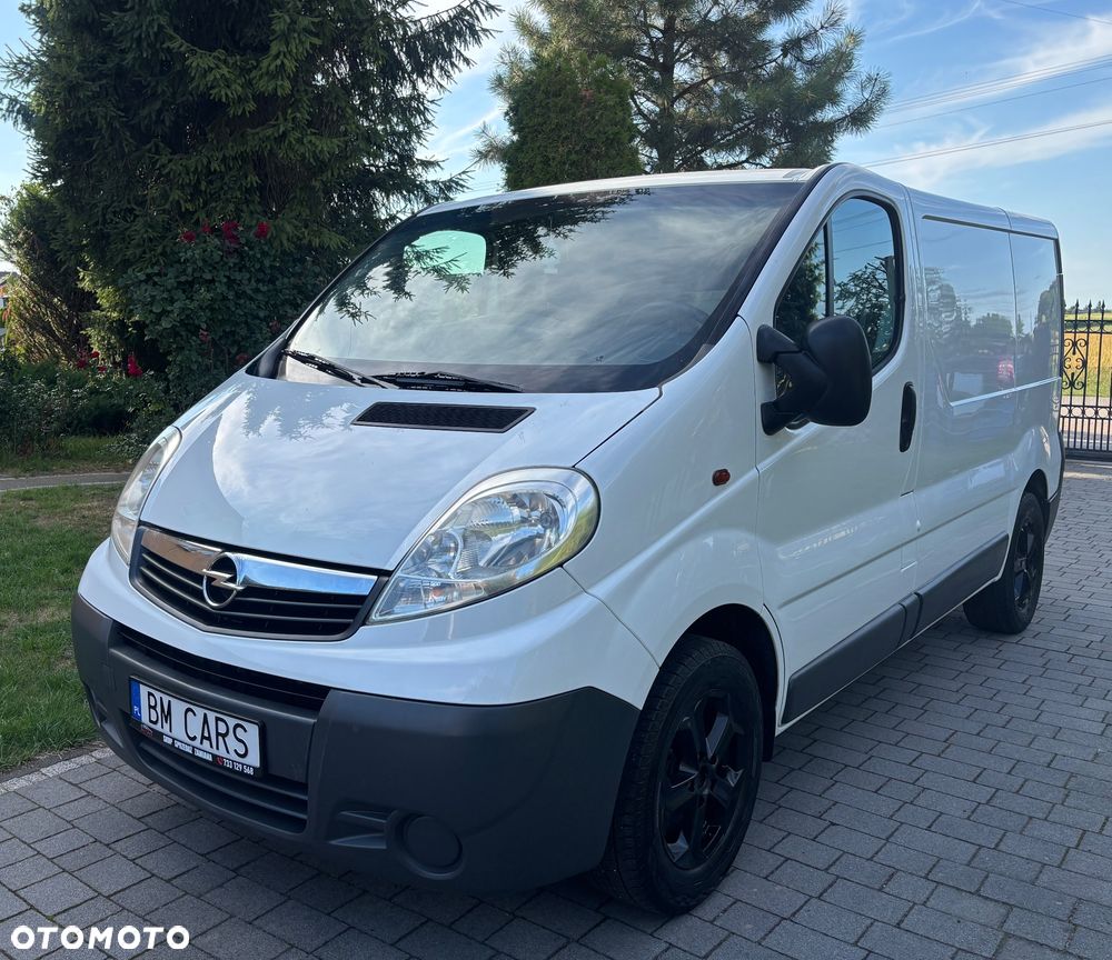 Opel Vivaro - 1