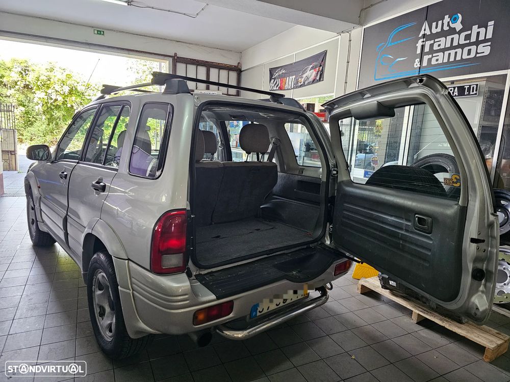Suzuki Grand Vitara Metal Top 2.0 TDi - 6