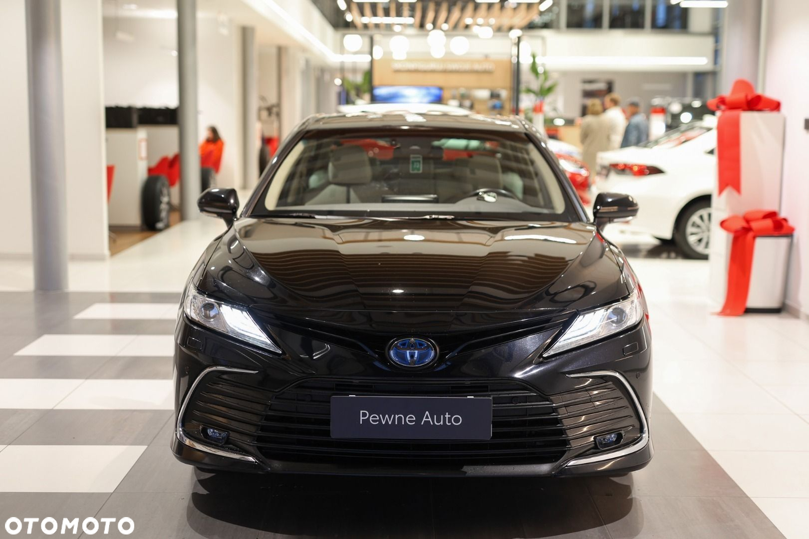 Toyota Camry - 2