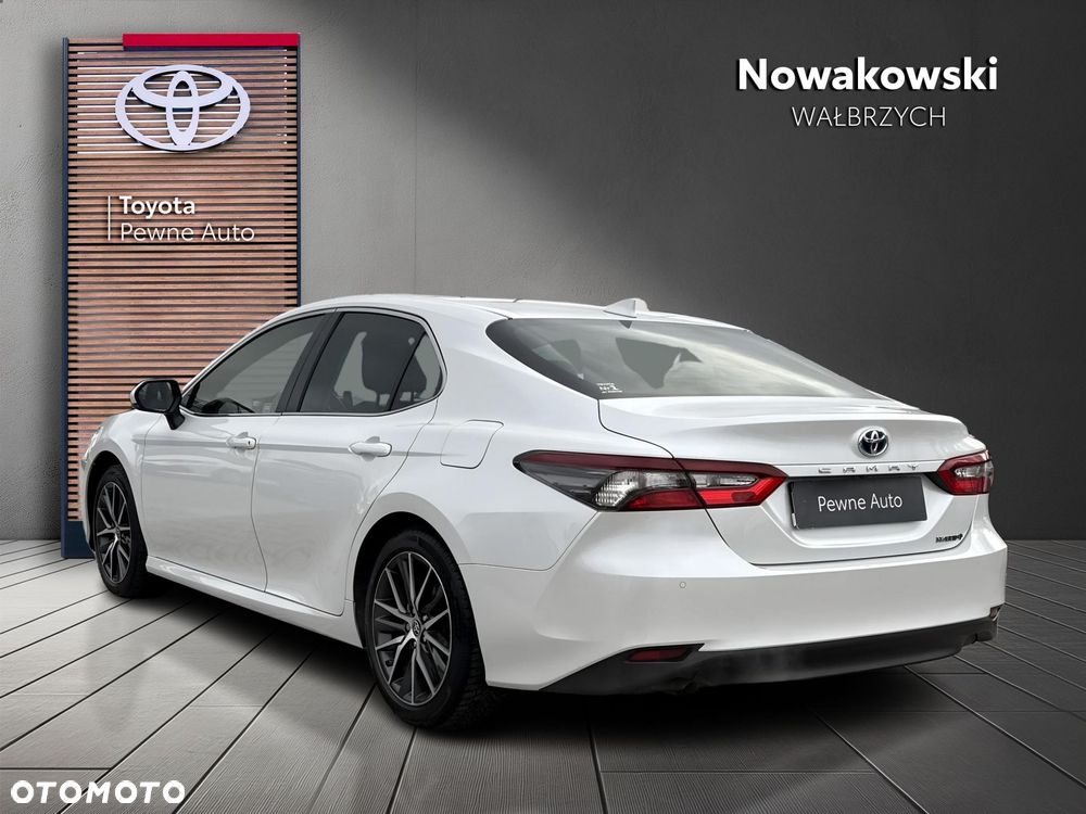 Toyota Camry 2.5 Hybrid Prestige CVT - 4