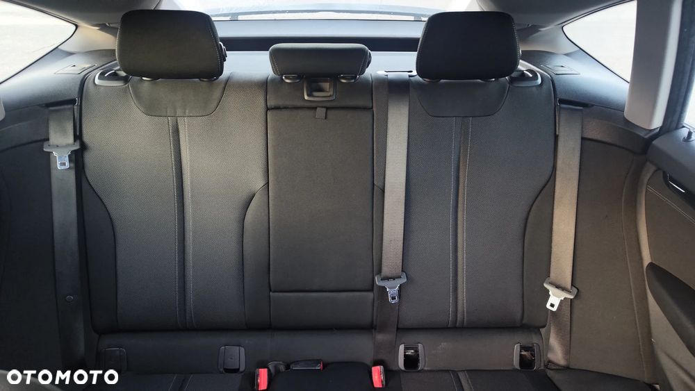 BMW Seria 3 320d xDrive - 16