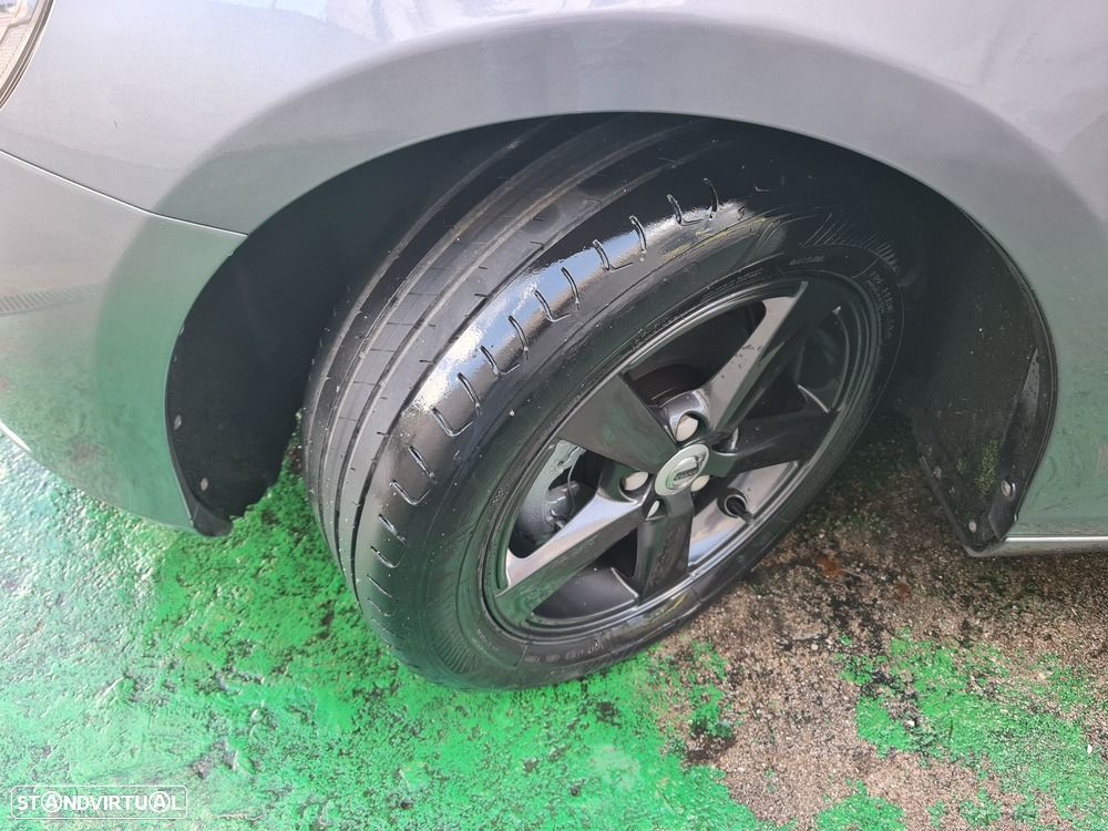 Volvo V40 2.0 D2 Kinetic Eco - 13