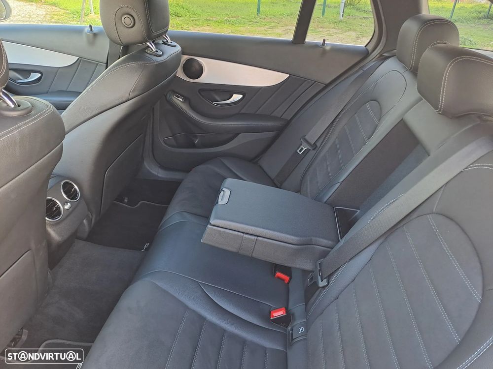 Mercedes-Benz C 300 - 10