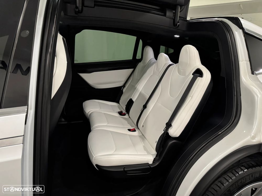 Tesla Model X 100 kWh Long Range AWD - 36
