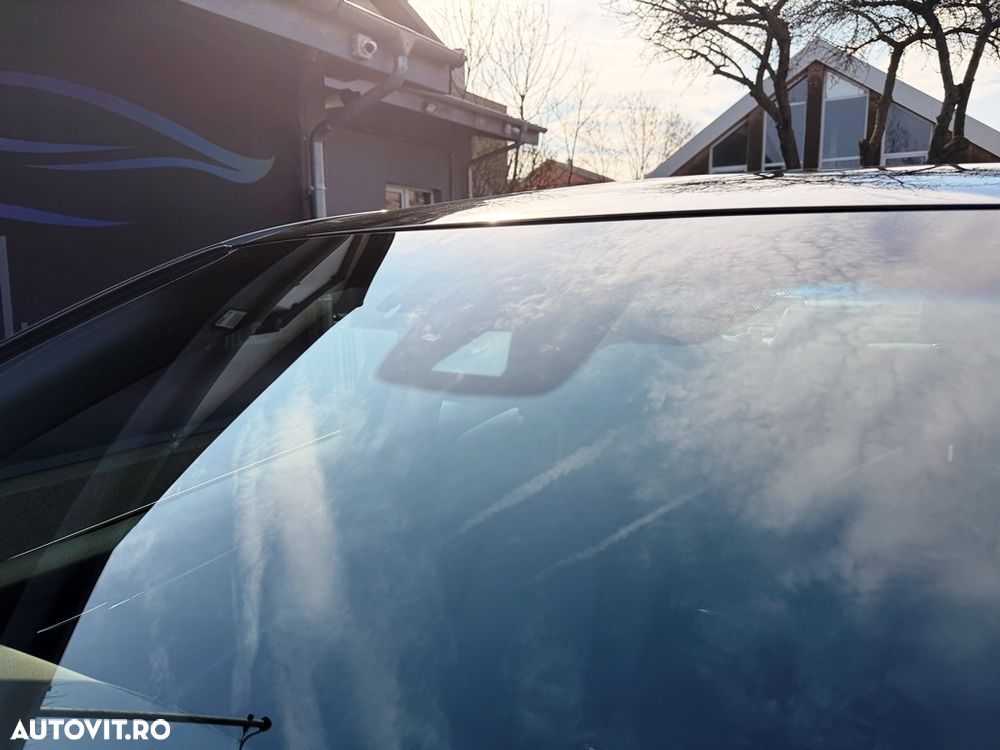 Toyota Camry - 39