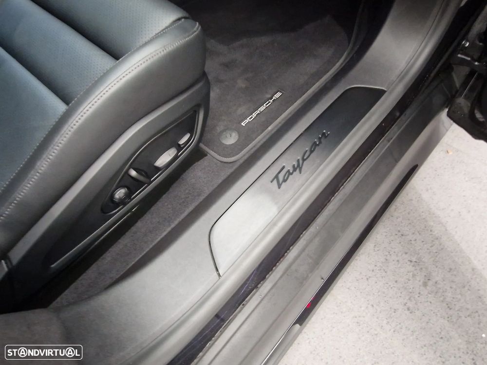 Porsche Taycan Standard - 22