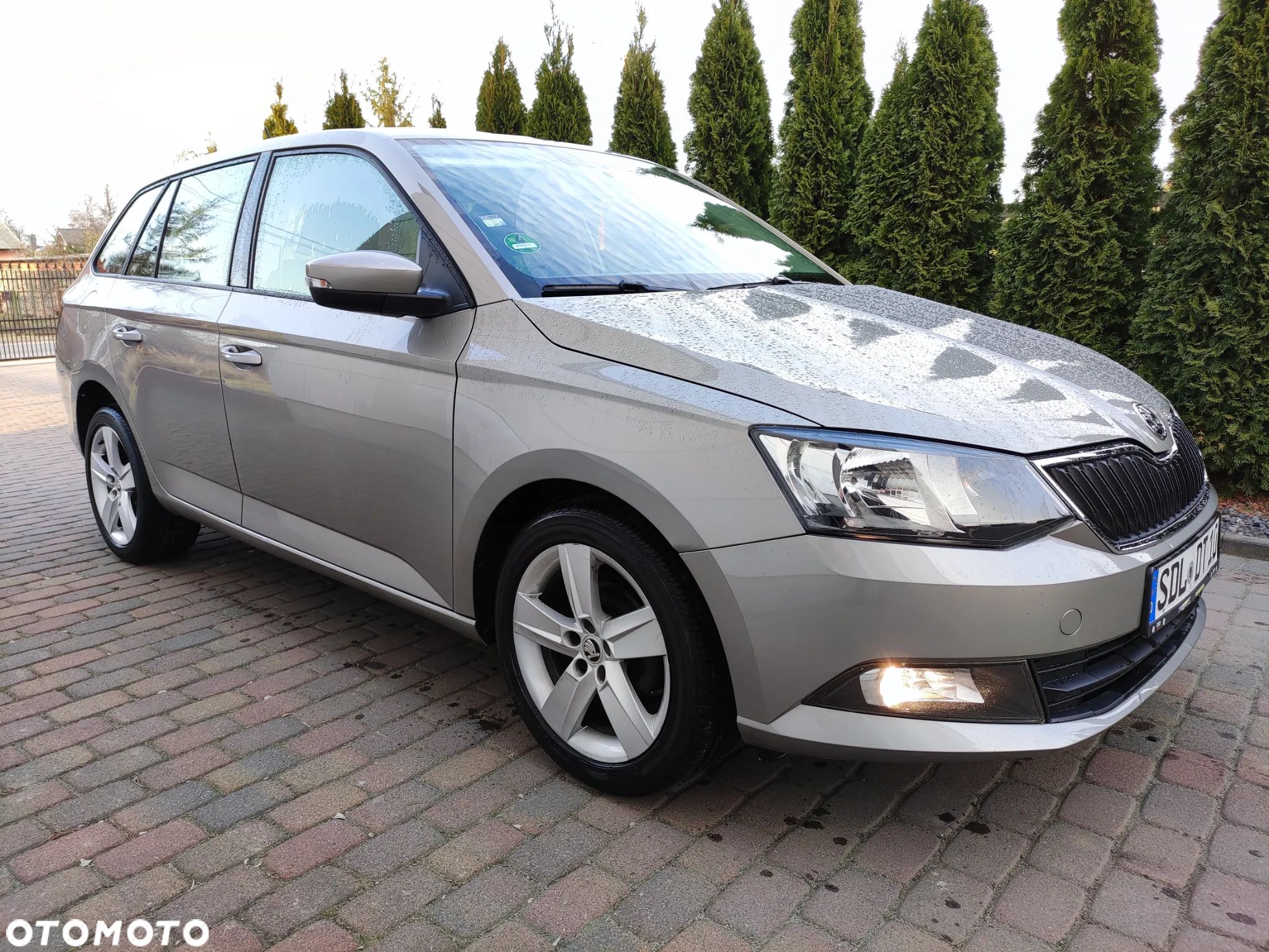 Skoda Fabia 1.0 TSI Ambition - 1