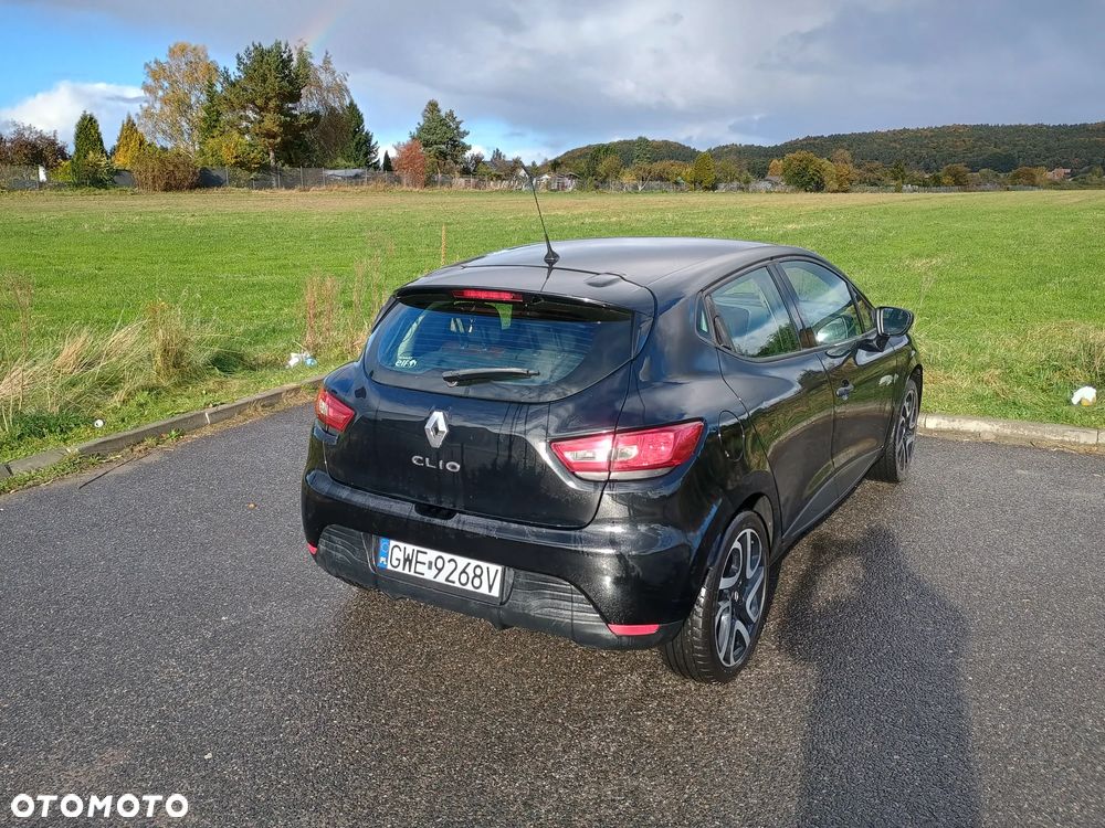 Renault Clio 1.2 16V 75 Business - 4