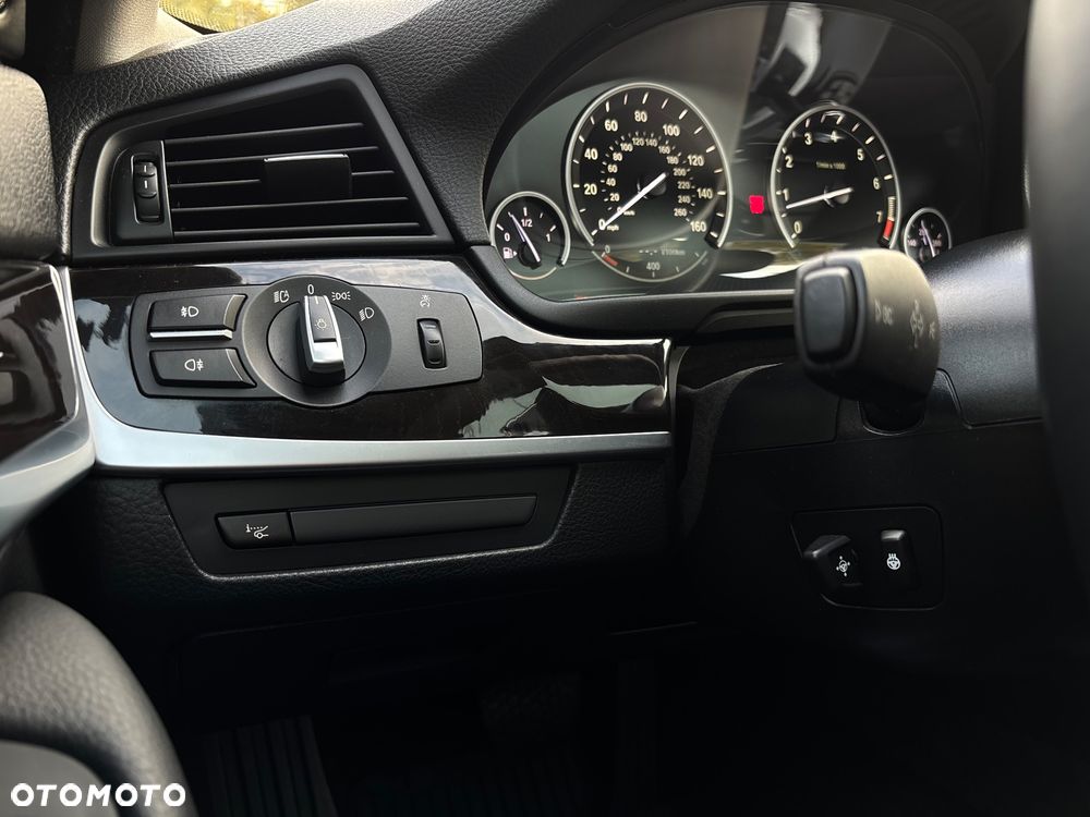 BMW Seria 5 - 25