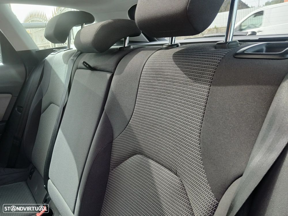 SEAT Leon ST 1.6 TDI Xcellence S/S - 25