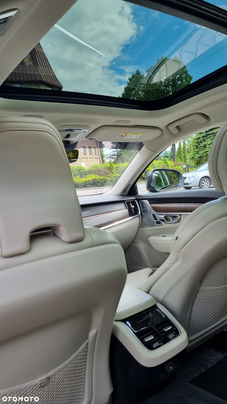 Volvo V90 Cross Country - 20