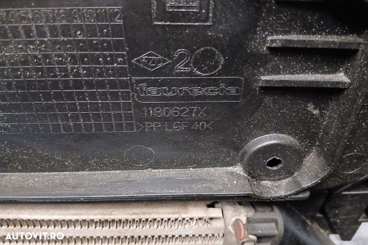 Set radiatoare motor 214816680R 214104966R 921008178R 93868376 144608 - 9