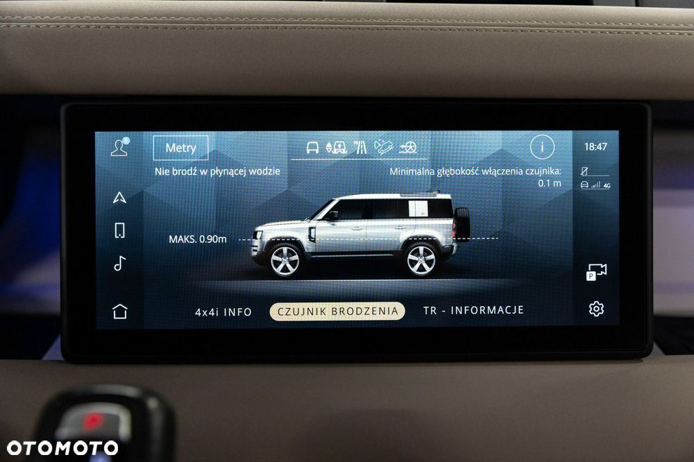 Land Rover Defender - 40