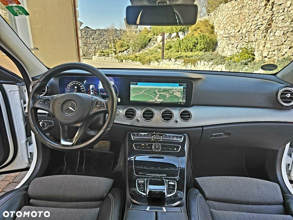 Mercedes-Benz Klasa E - 7