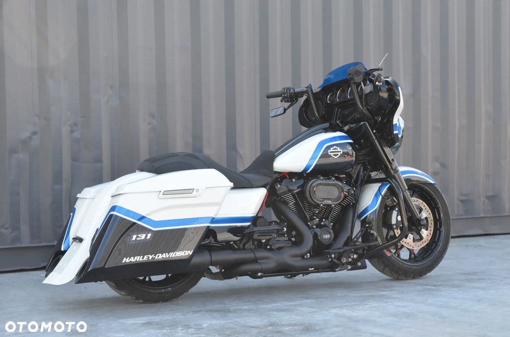 Harley-Davidson Touring Street Glide - 21