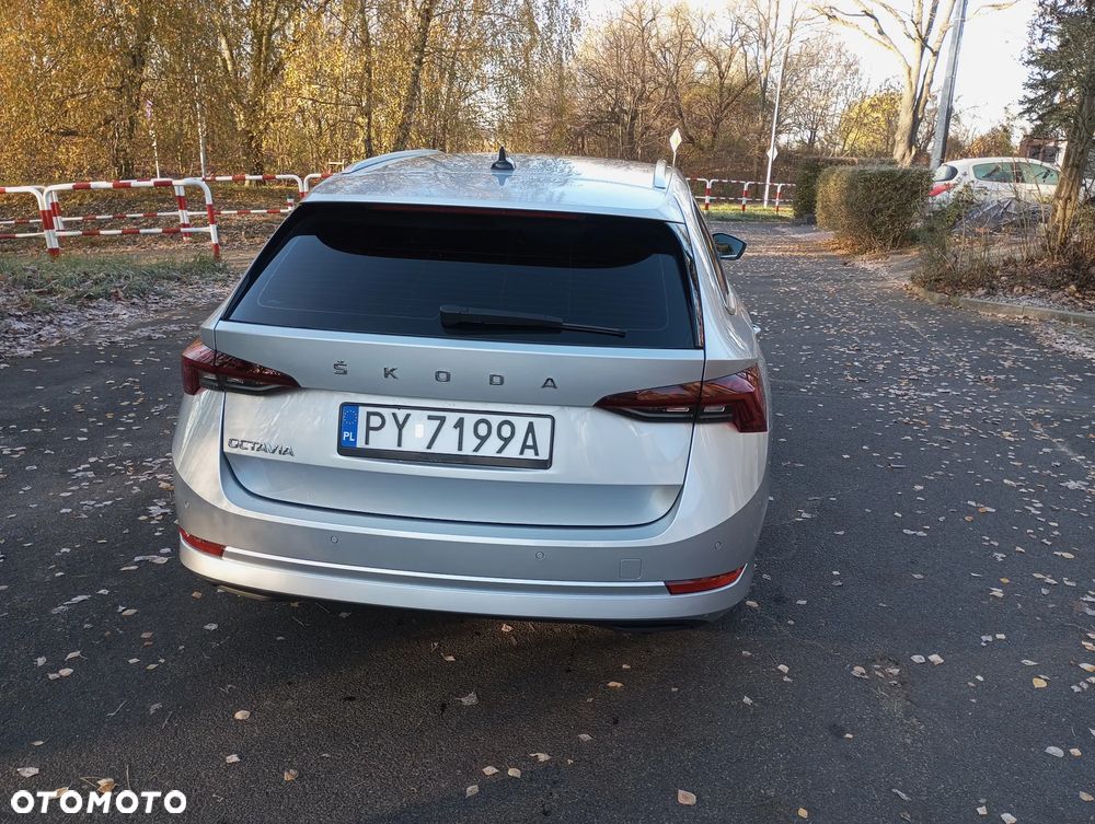 Skoda Octavia 2.0 TDI (Green tec) DSG Style - 9