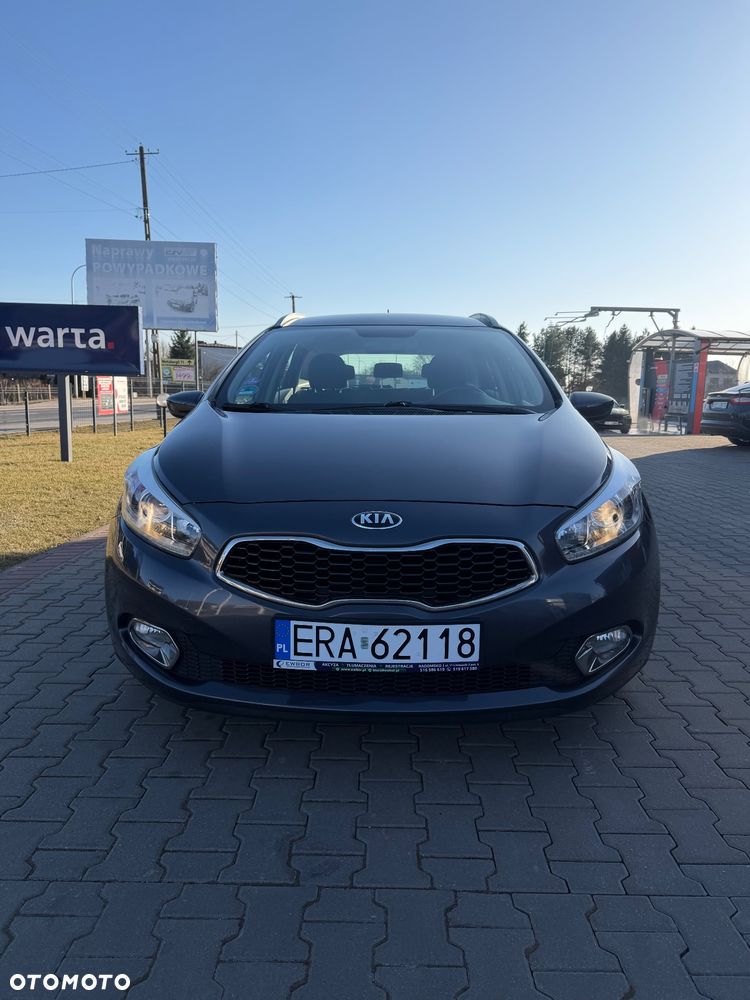 Kia Ceed 1.6 GDI ISG Dream Team Edition - 2