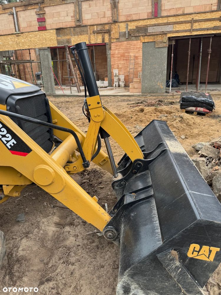 Caterpillar 422E - 10