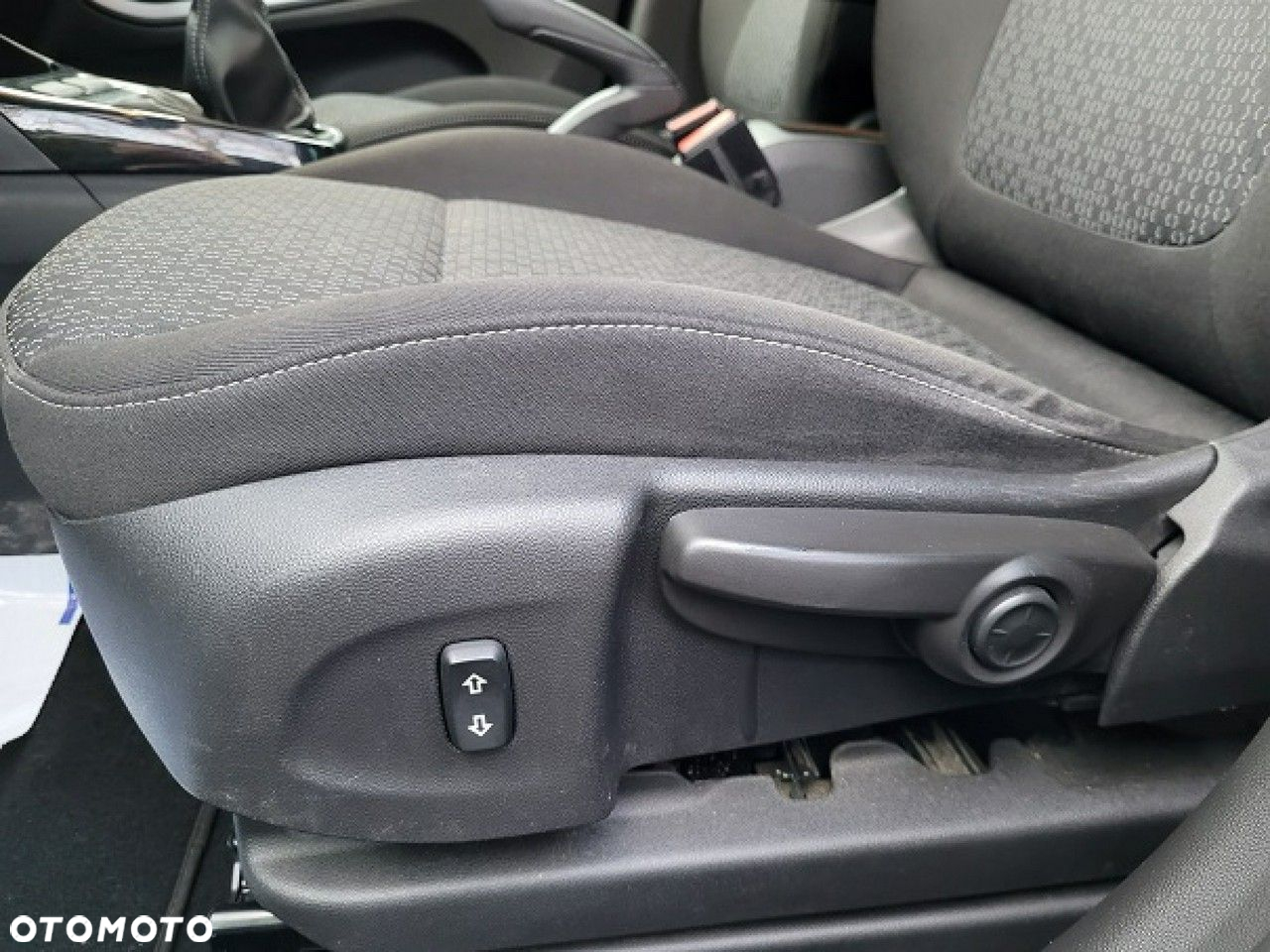 Opel Crossland X - 19