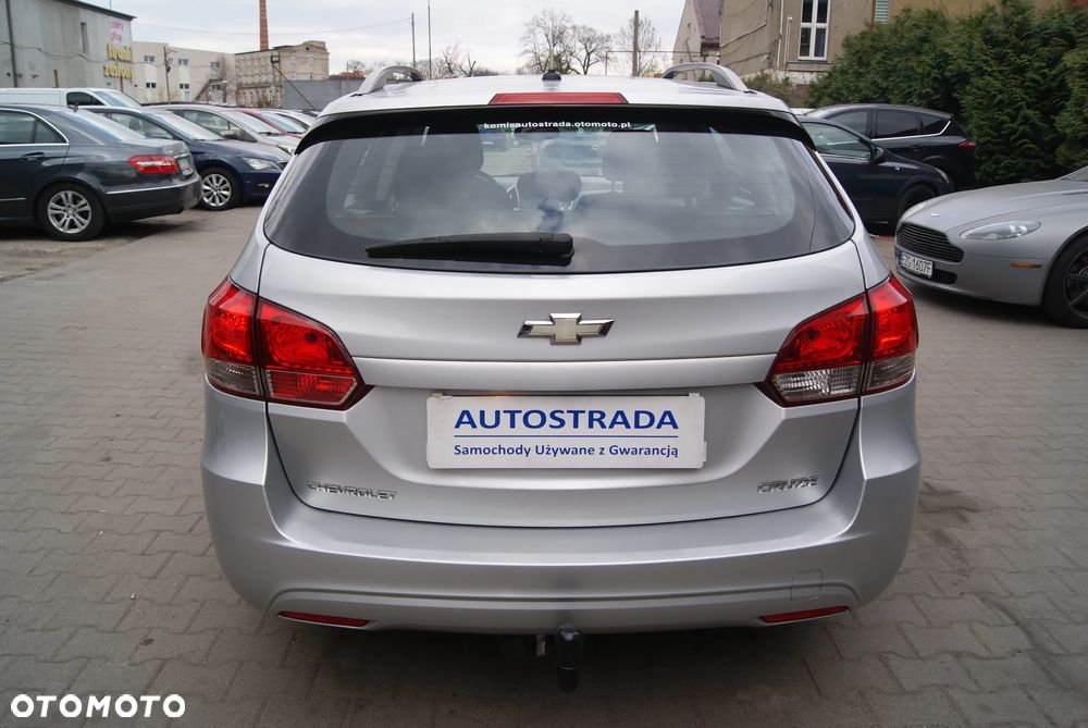 Chevrolet Cruze 1.6 LS - 4