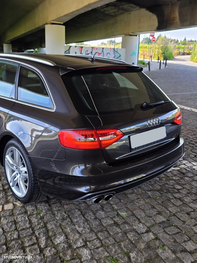 Audi A4 Avant 2.0 TDI Multitronic S-line - 27