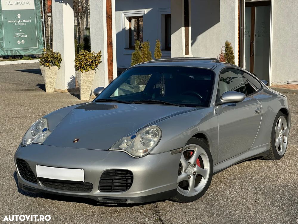 Porsche 911 Carrera 4S - 2