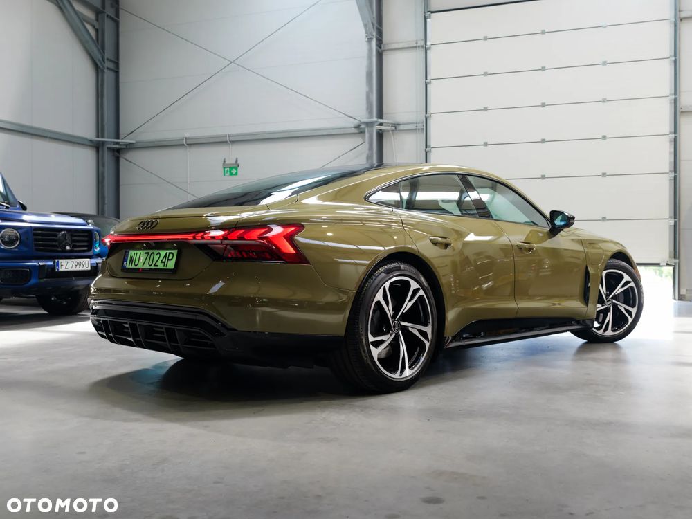 Audi e-tron GT - 10