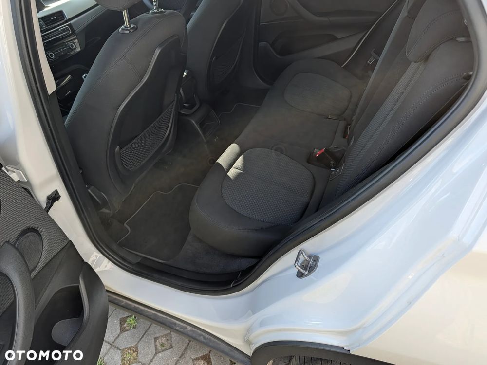 BMW X2 sDrive18i - 9