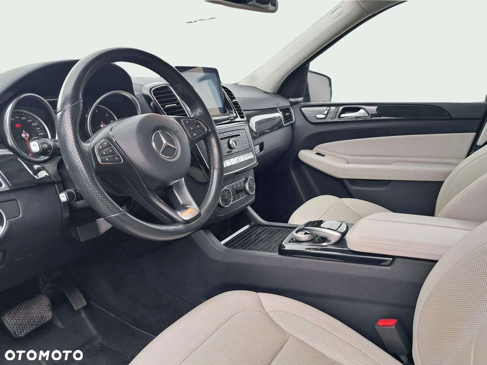 Mercedes-Benz GLE 350 d 4-Matic - 11