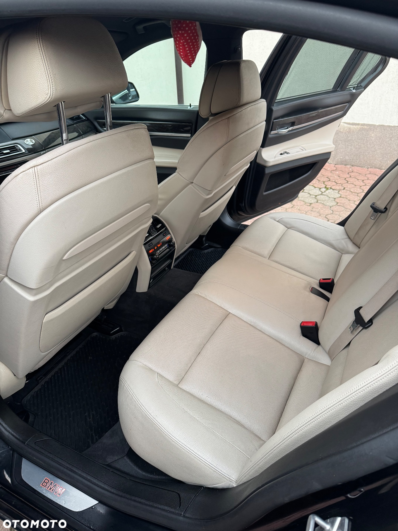 BMW Seria 7 740d xDrive - 17